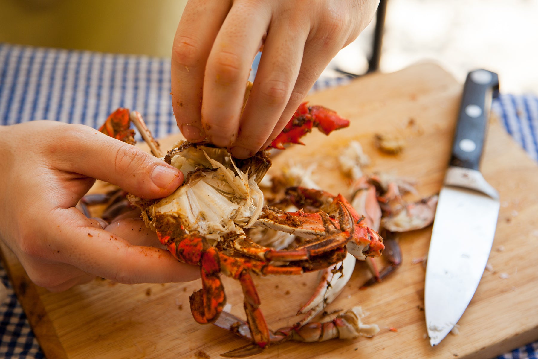 How to Eat Crabs